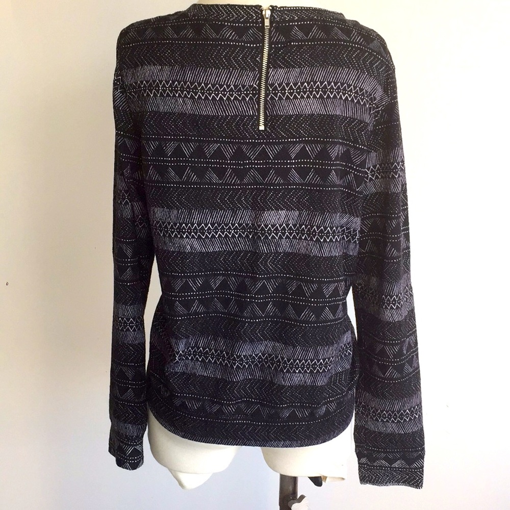 H&M Aztec Pull Over - Picture 4 of 8